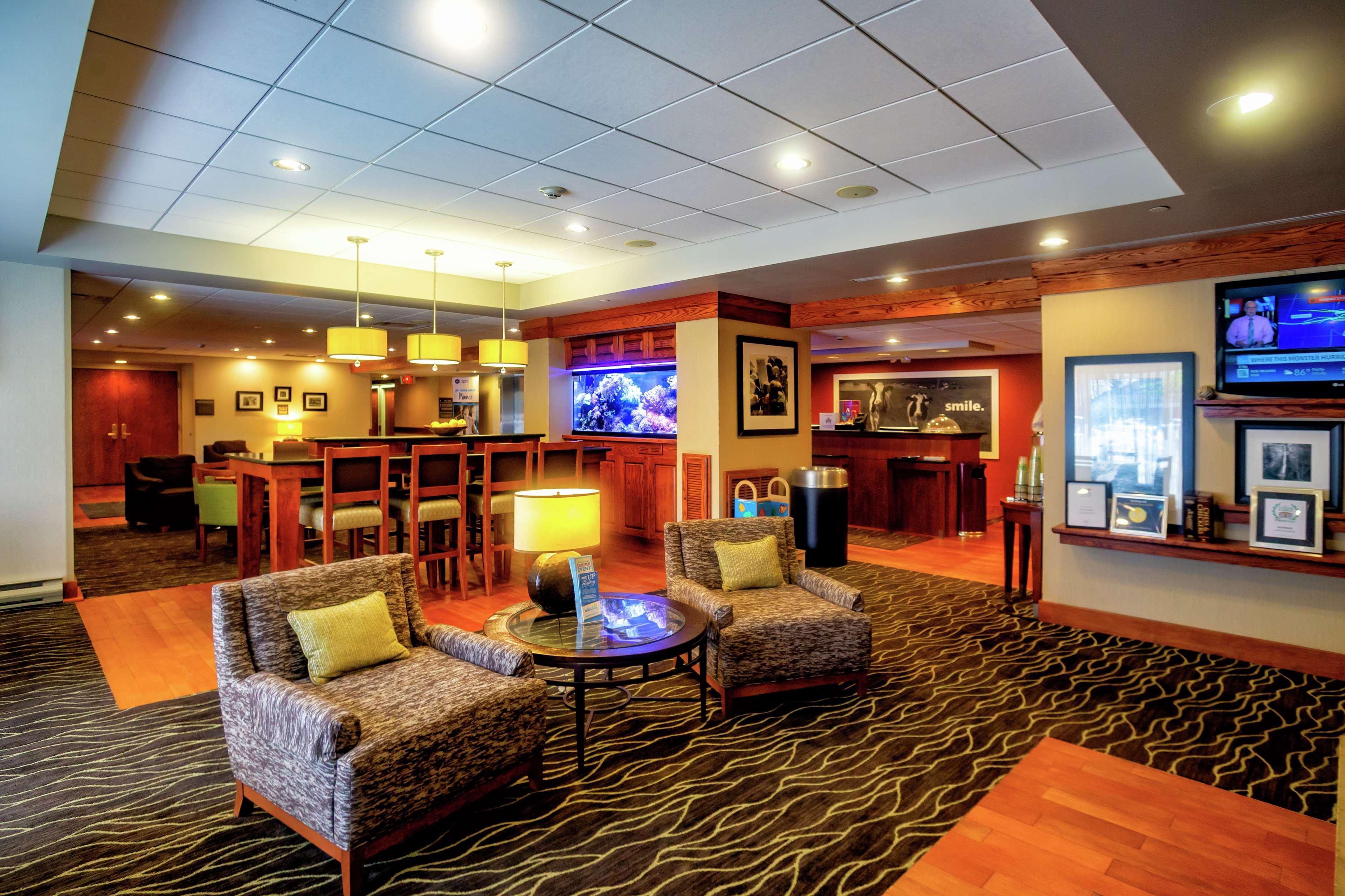 Hampton Inn Wheeling Zewnętrze zdjęcie