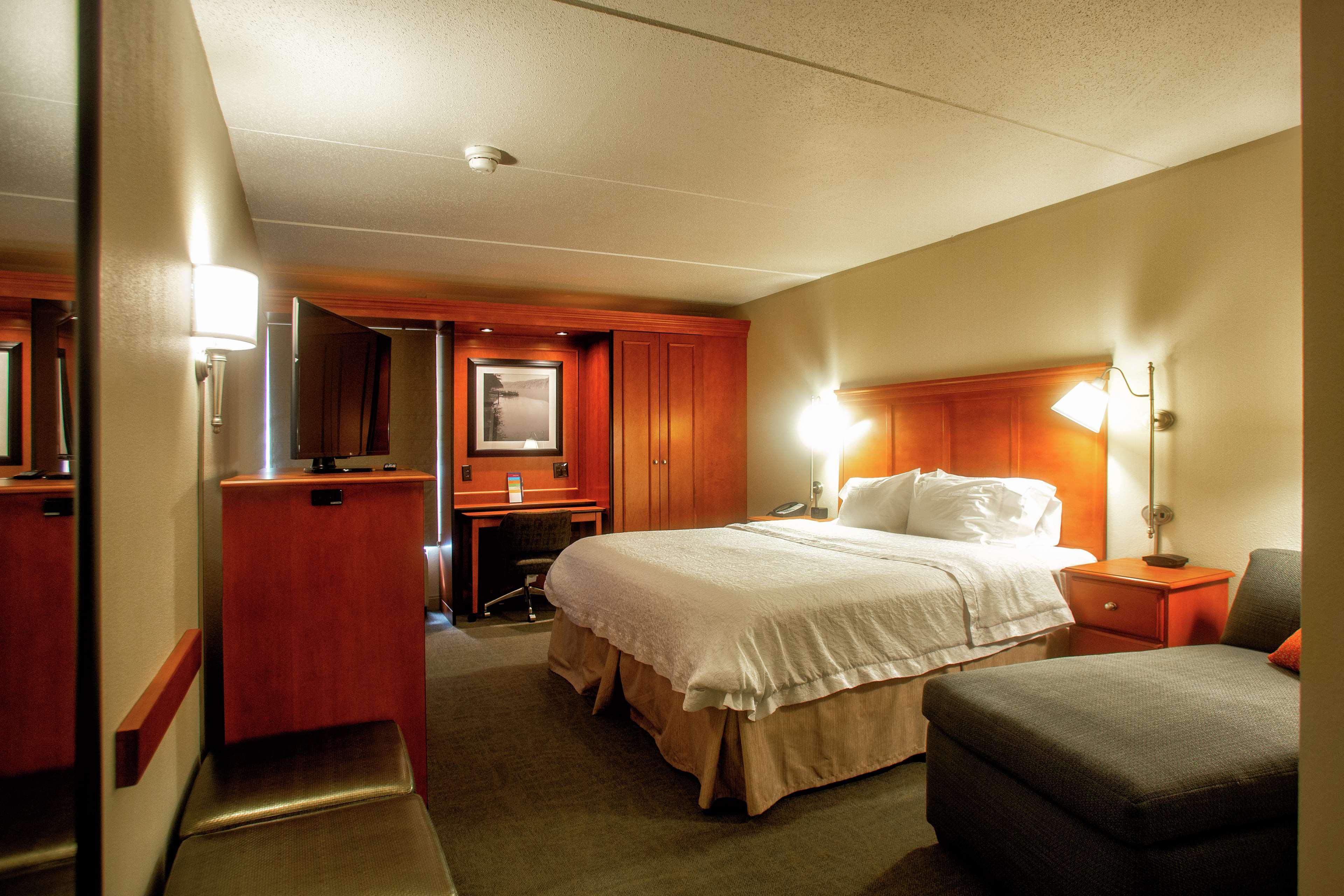 Hampton Inn Wheeling Zewnętrze zdjęcie