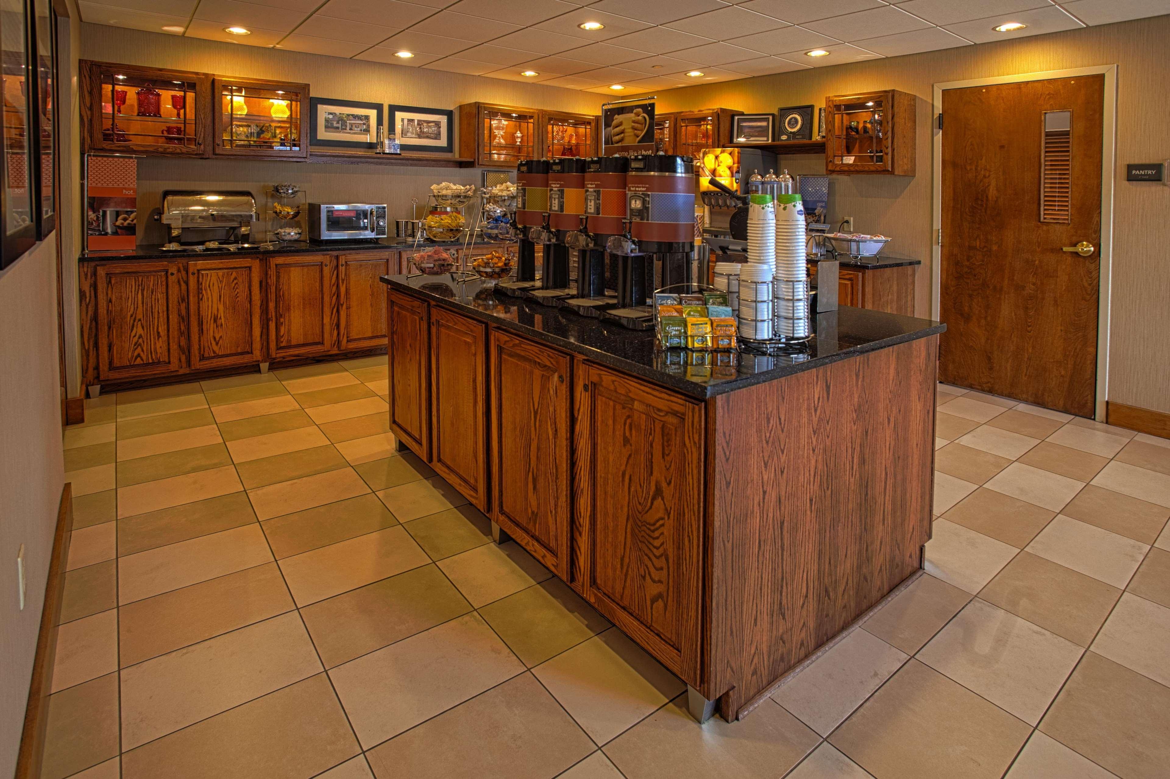 Hampton Inn Wheeling Zewnętrze zdjęcie