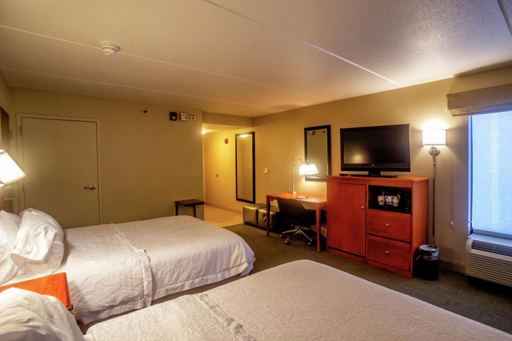 Hampton Inn Wheeling Zewnętrze zdjęcie